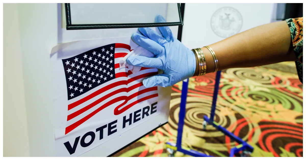 ভোটাররা ২০২৫ সালের নির্বাচনে ভোটকেন্দ্রে গিয়ে ৬টি ব্যালট প্রশ্নেরও উত্তর দেবেন। ছবি: রয়টার্স